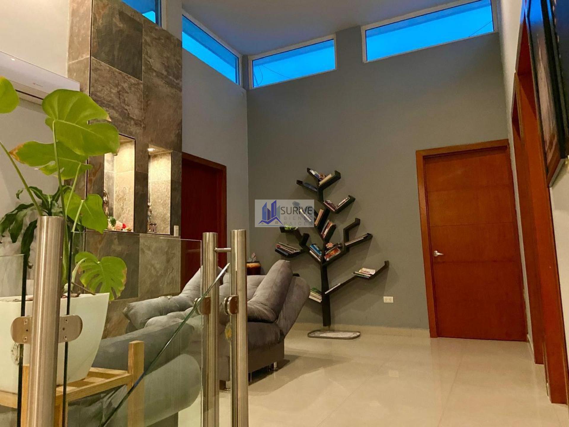 CASA EN VENTA ZONA SUR