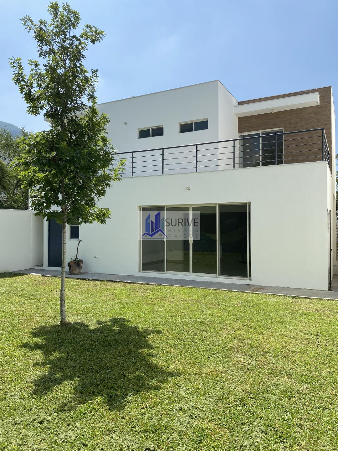 Renta de Casa Laderas