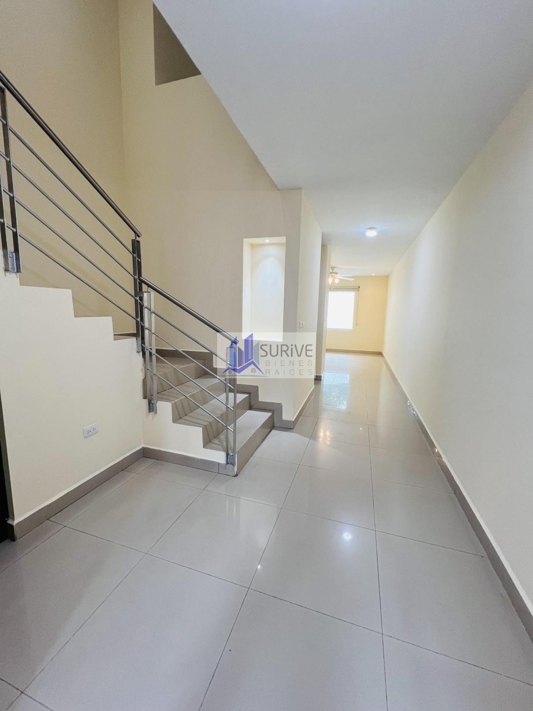 Casa en Renta Residencial La Escondida