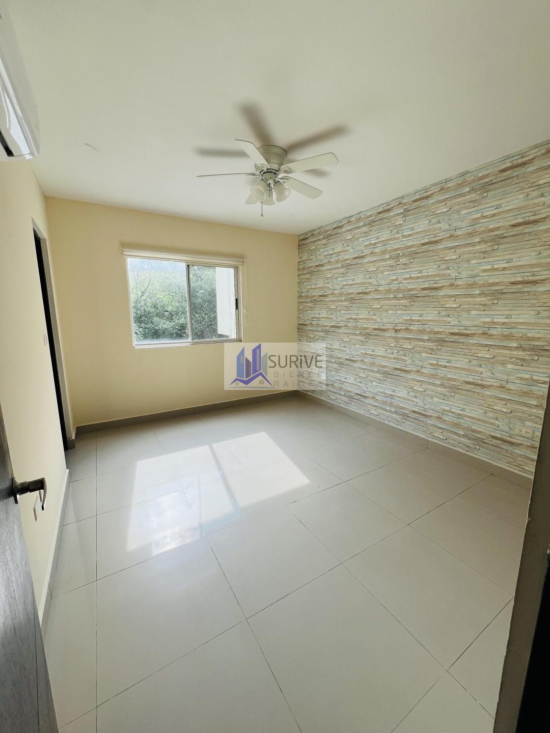 Casa en Renta Residencial La Escondida