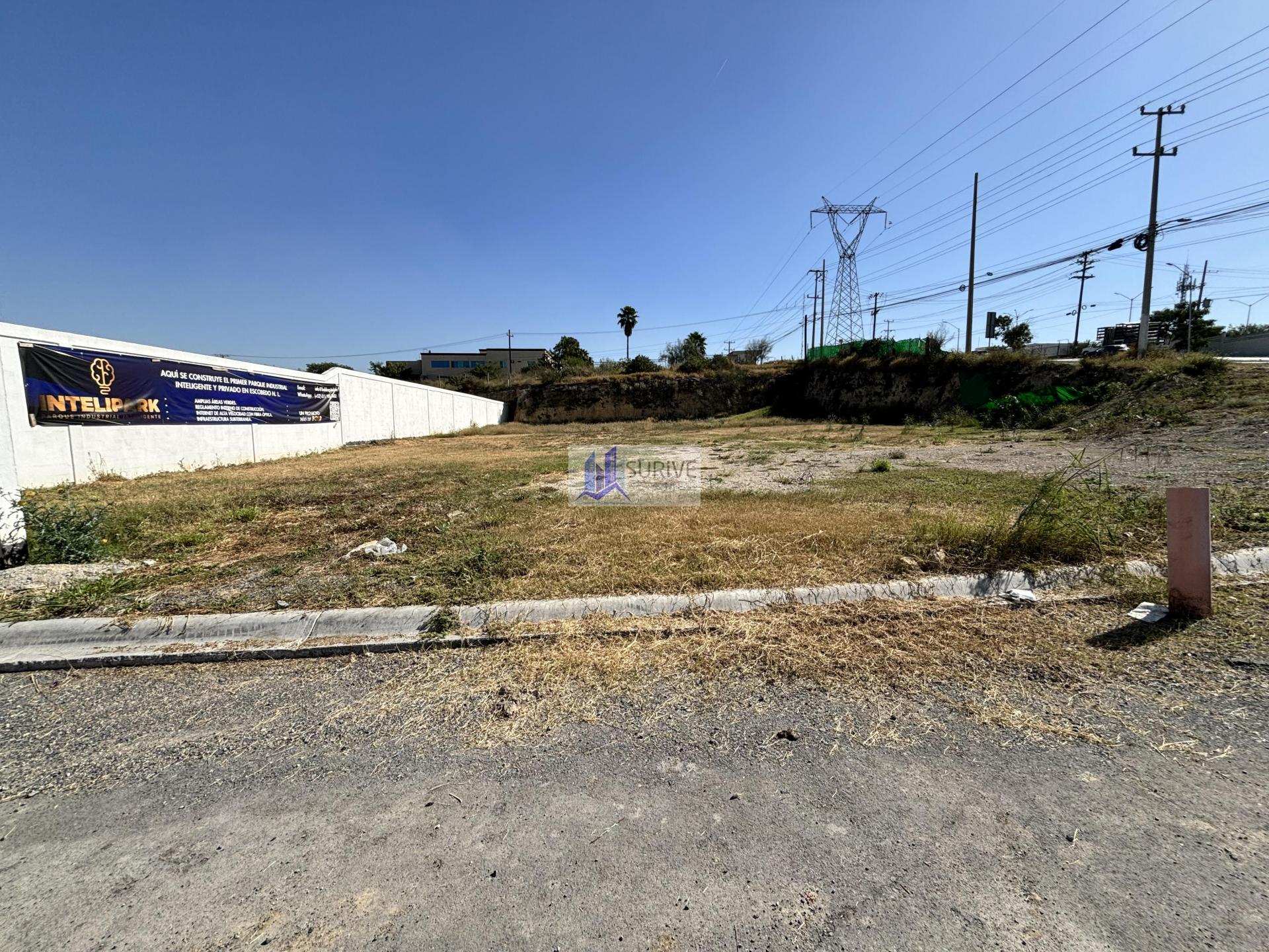 Venta de terreno comercial en Escobedo N.L
