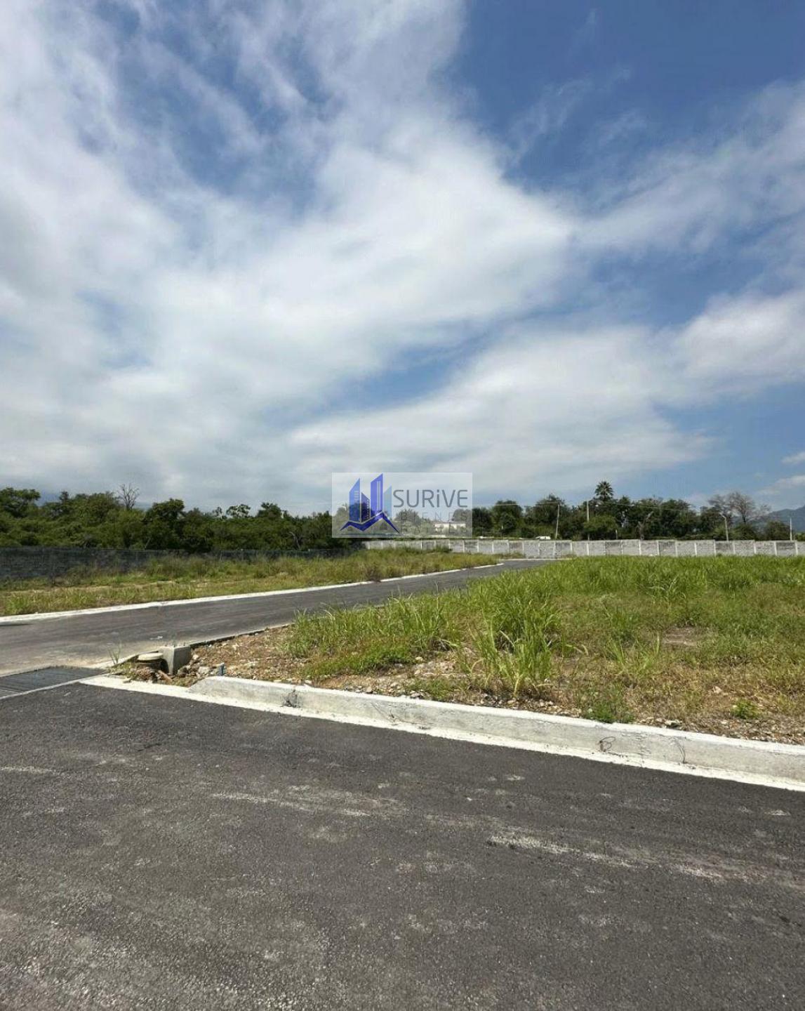 TERRENO EN VENTA EN VIÑEDOS DE SICILIA (LOTE 9)