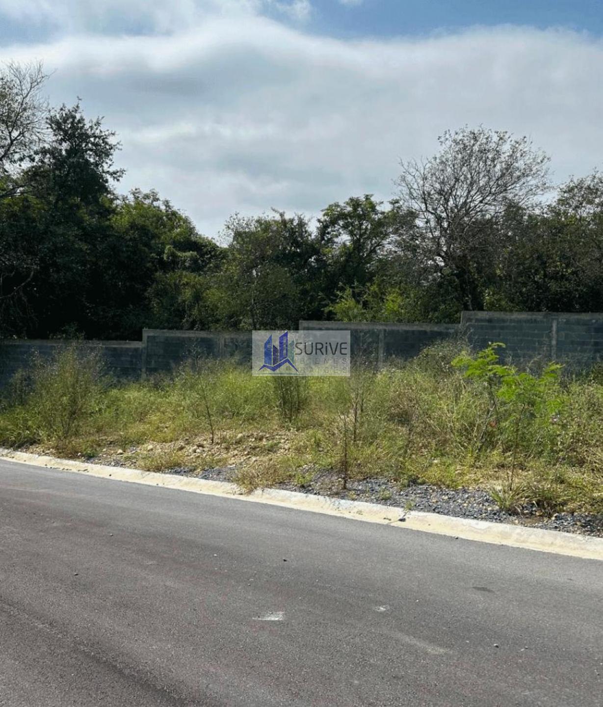 TERRENO EN VENTA EN VIÑEDOS DE SICILIA (LOTE 31)