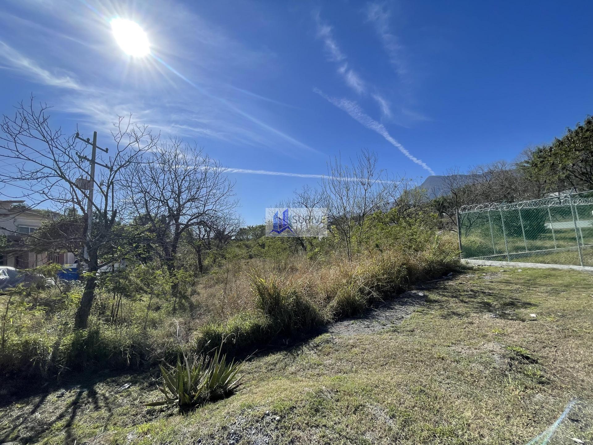 Terreno en venta Santiago Bosques de las Lomas