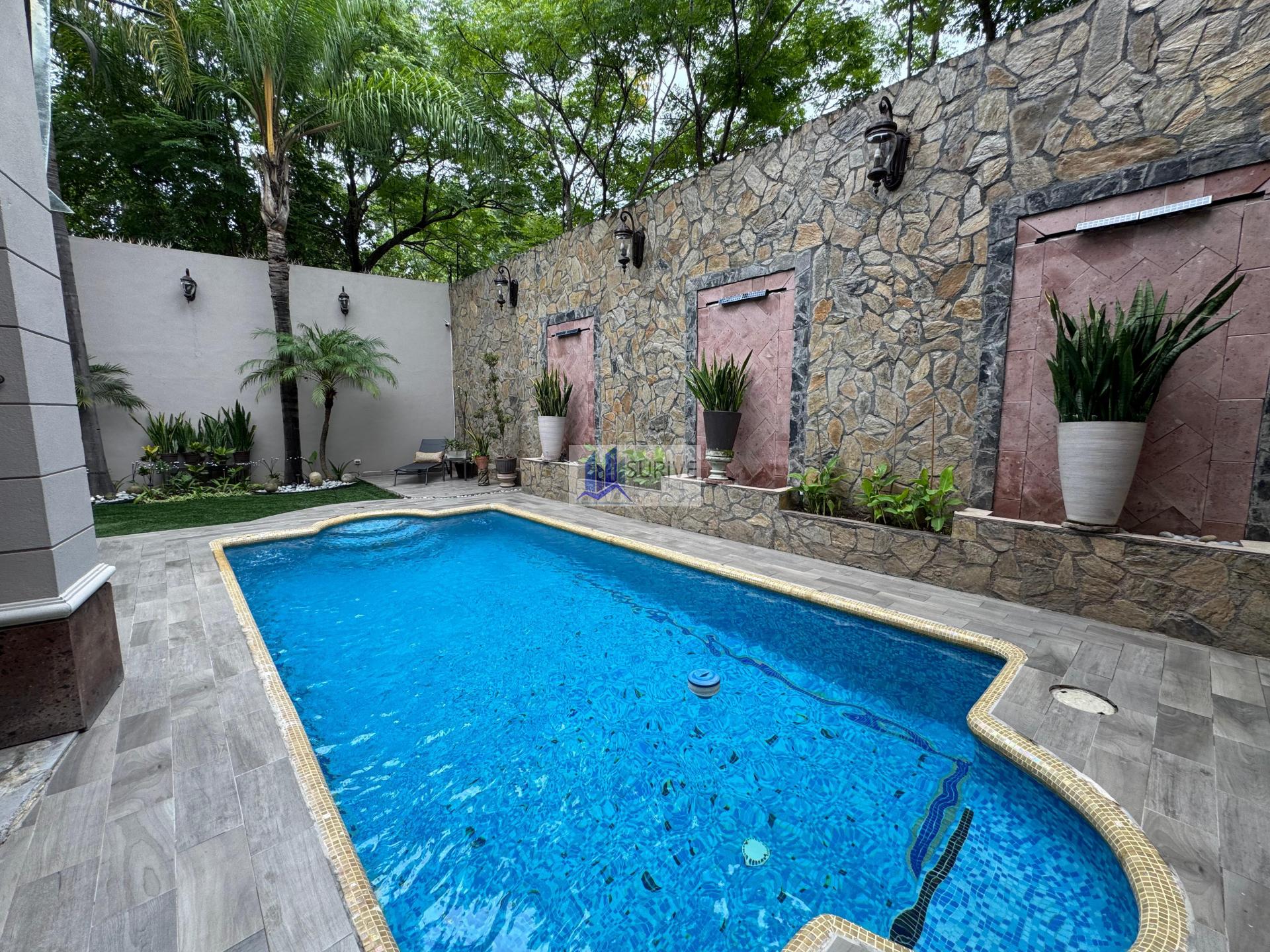 RENTA CASA AMUEBLADA