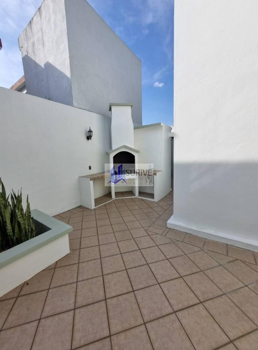 CASA EN VENTA ZONA SUR