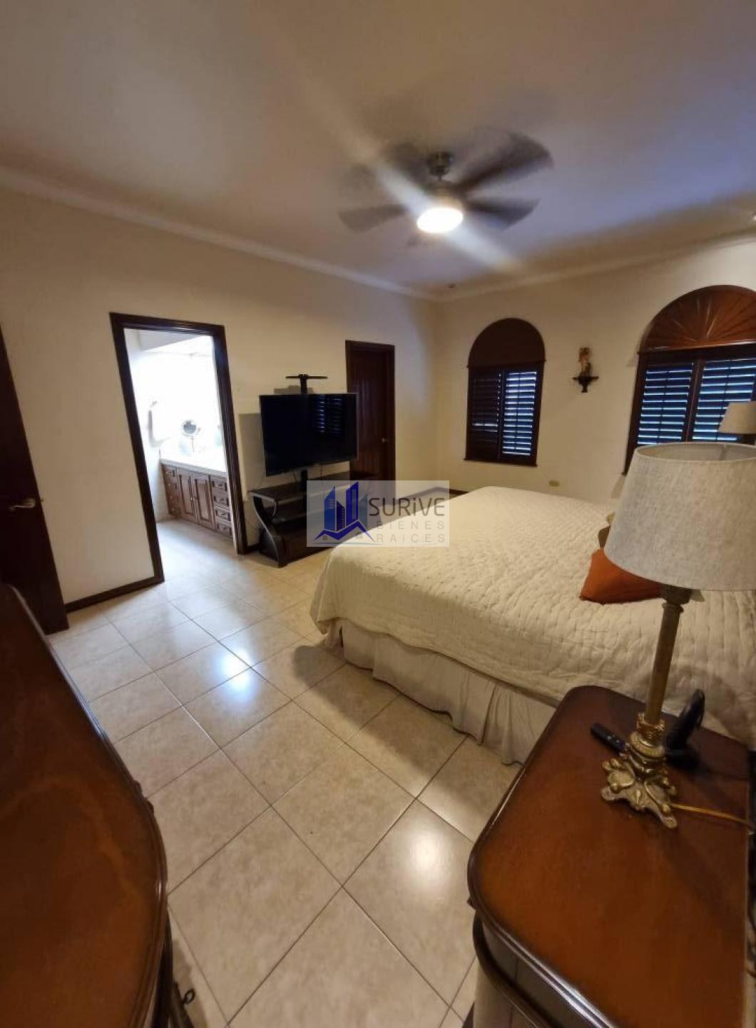 CASA EN RENTA ZONA SUR