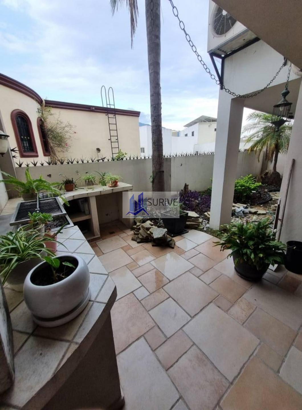 CASA EN RENTA ZONA SUR