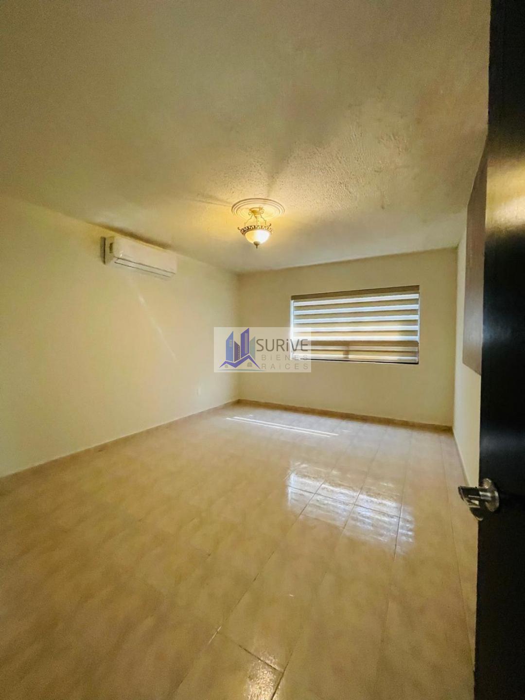 Casa en Renta Residencial La Esoañola
