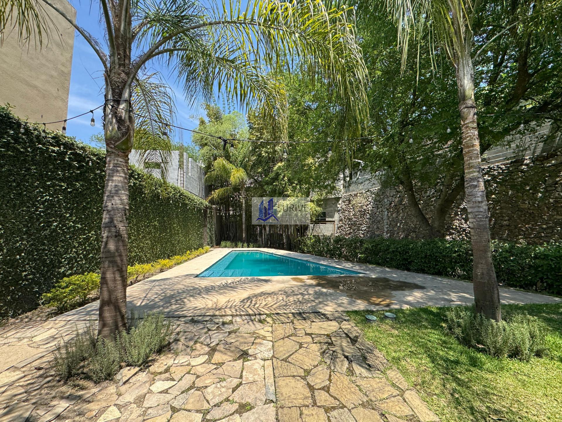 CASA EN SAN GERARDO