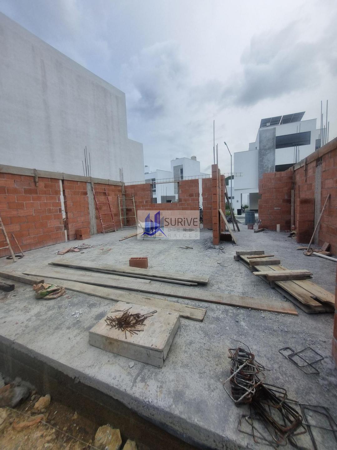 CASA EN PREVENTA ZONA SUR