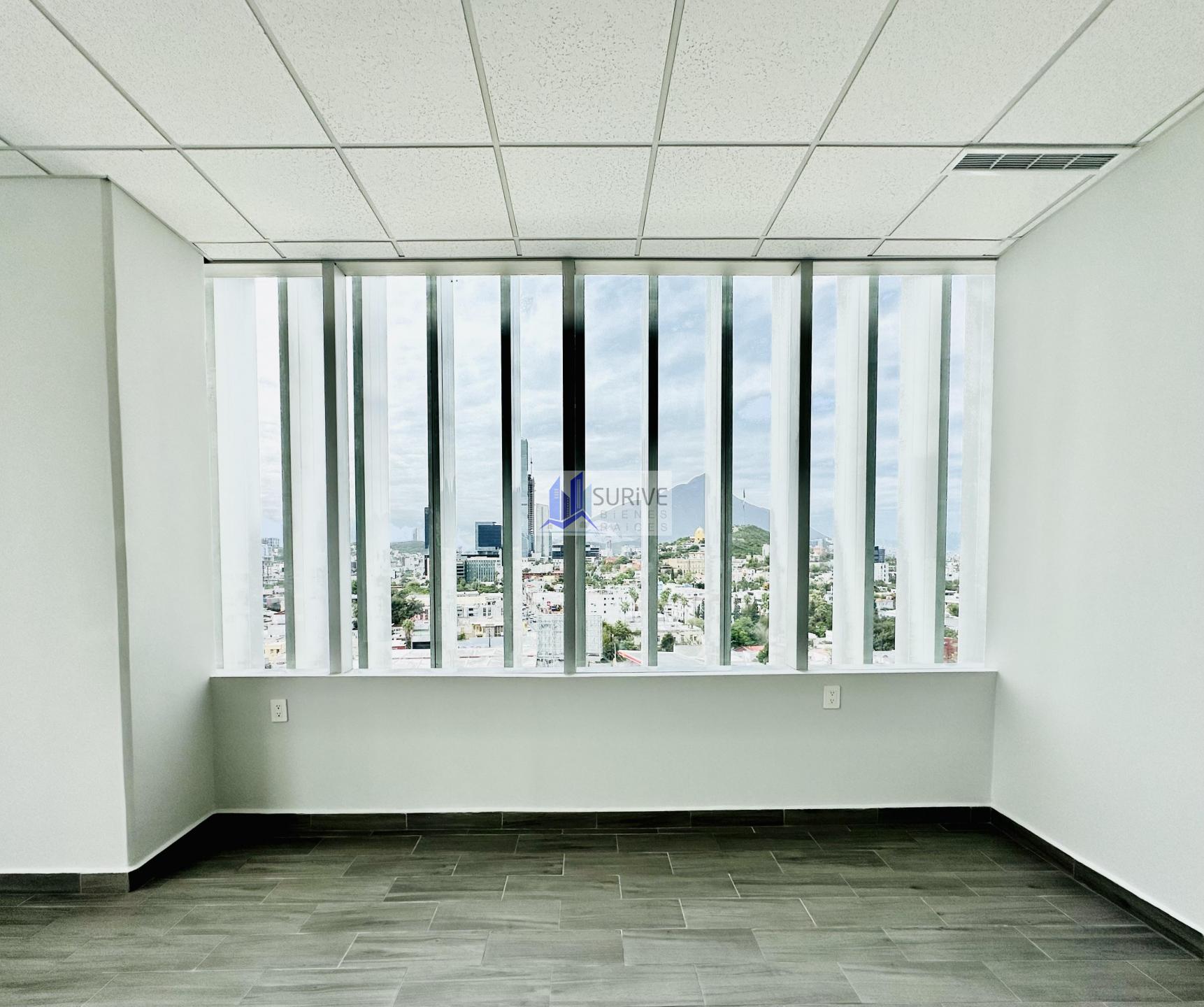 Oficina en Torre Citica