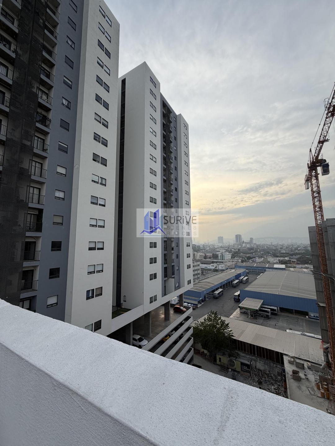 Renta de Departamento en Torre Titán