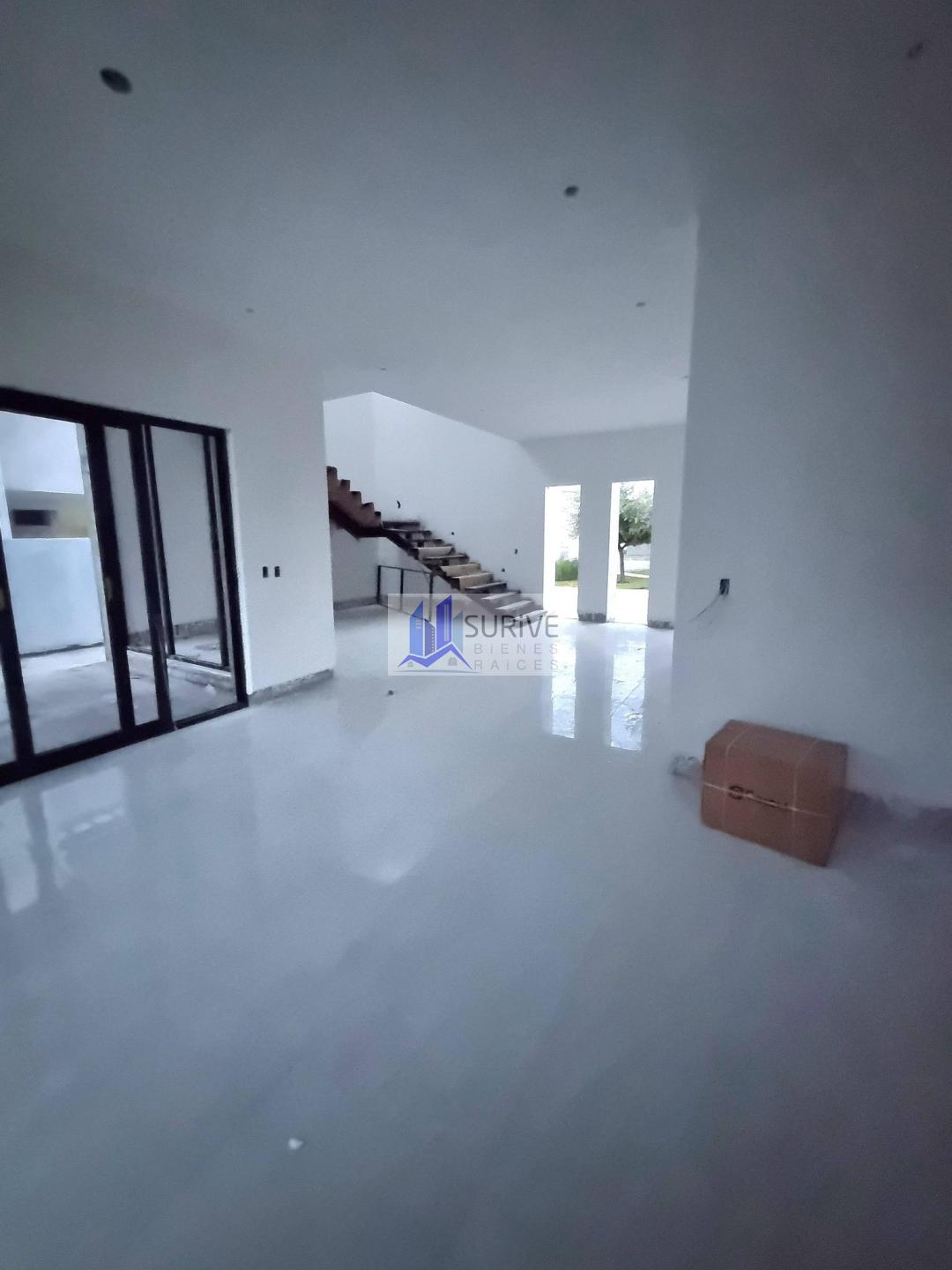 CASA EN VENTA CARRETERA NACIONAL