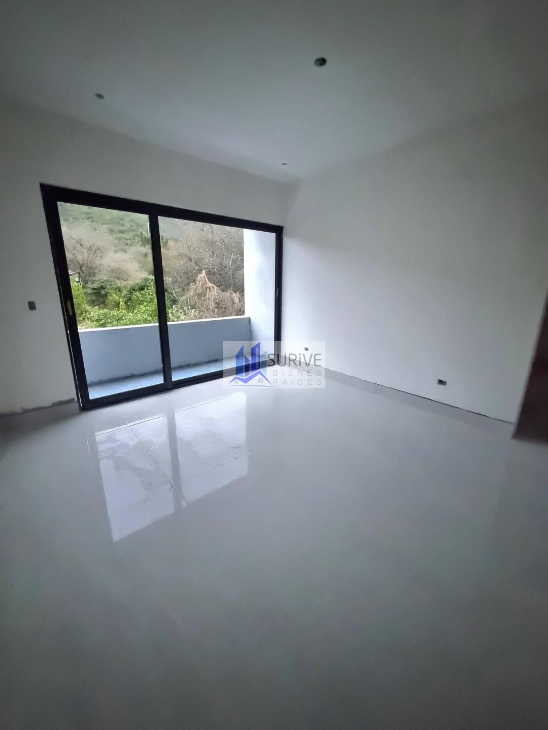 CASA EN VENTA CARRETERA NACIONAL
