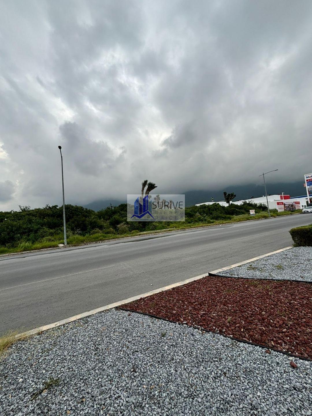 Terreno comercial en venta Dominio Cumbres
