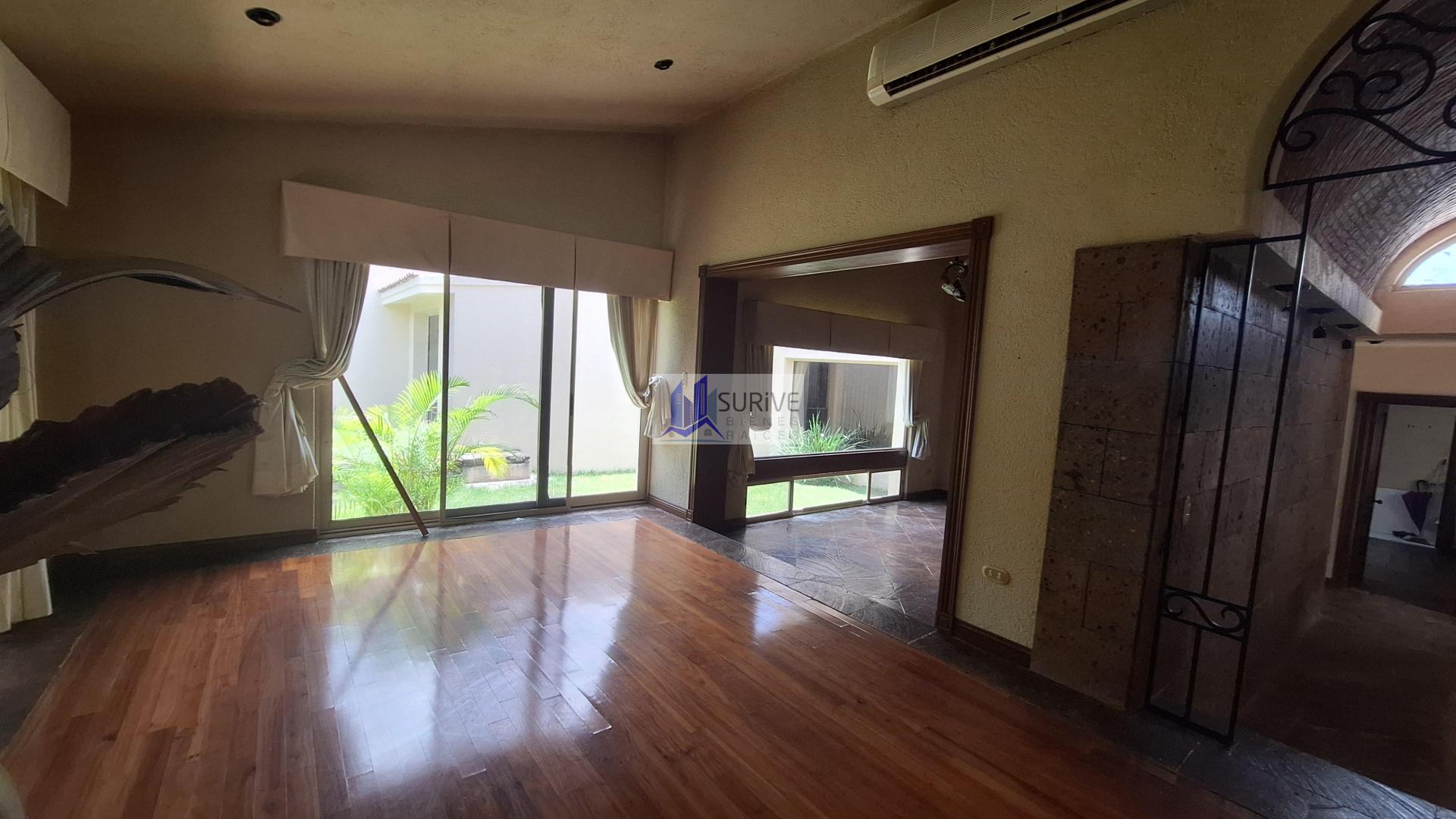 Venta Casa en Privada del Uro