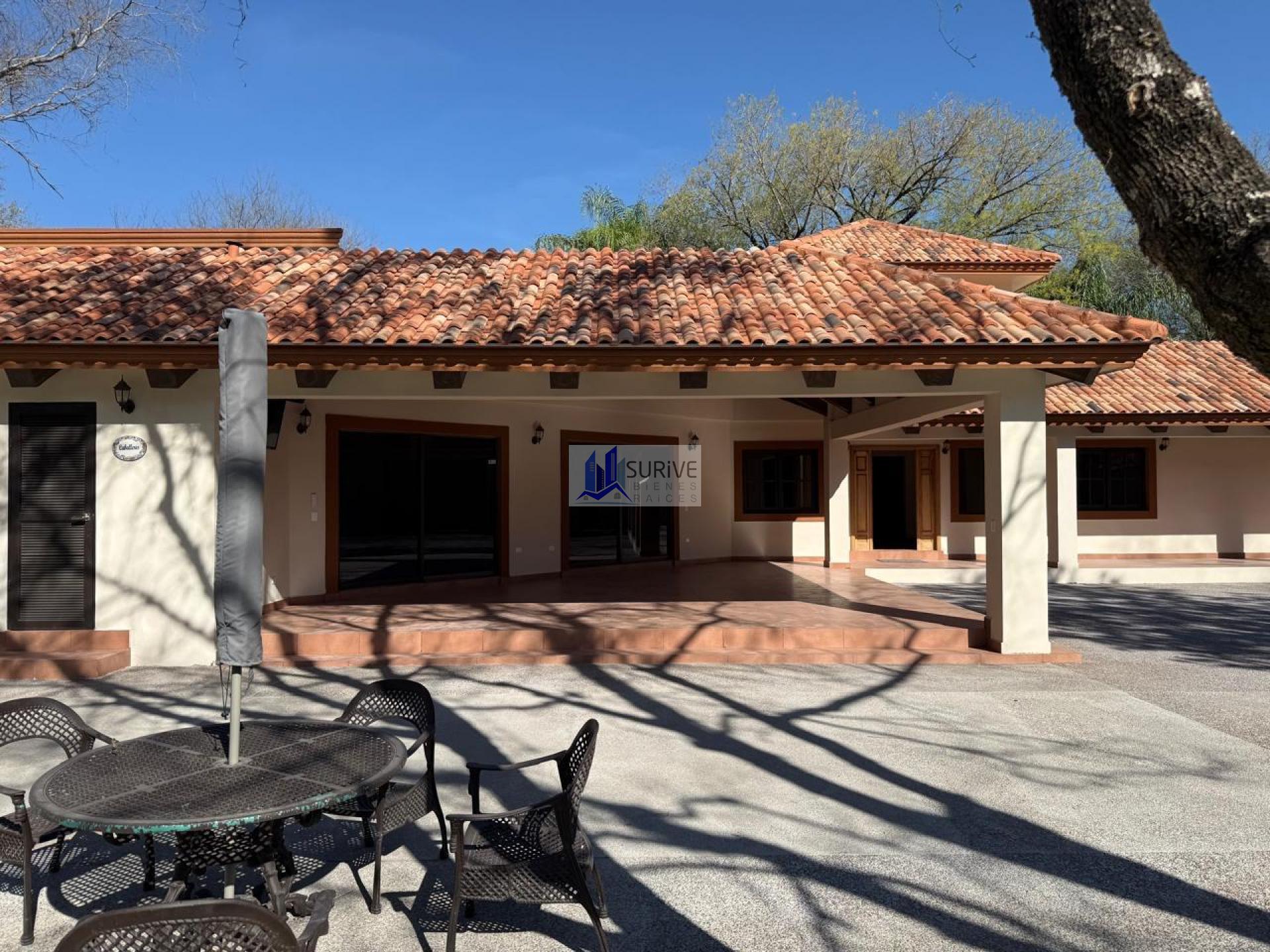 Casa RENTA Valles de Santiago