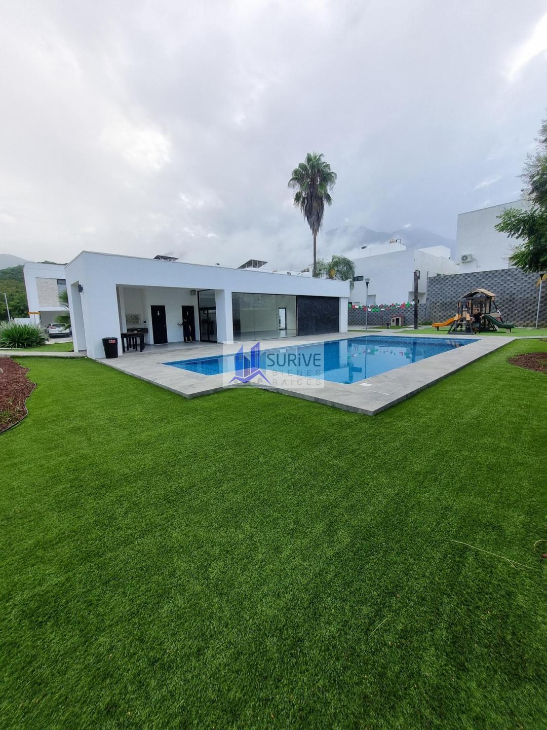 CASA EN VENTA ZONA SUR