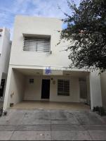 CASA EN RENTA EN DOMINIO CUMBRES