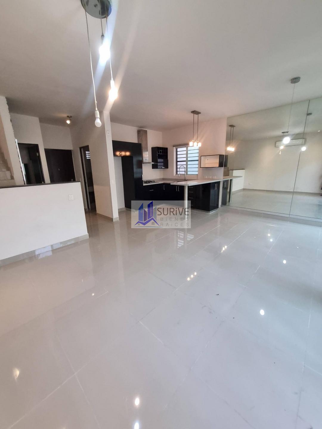 CASA EN VENTA EN PASEO DEL VERGEL