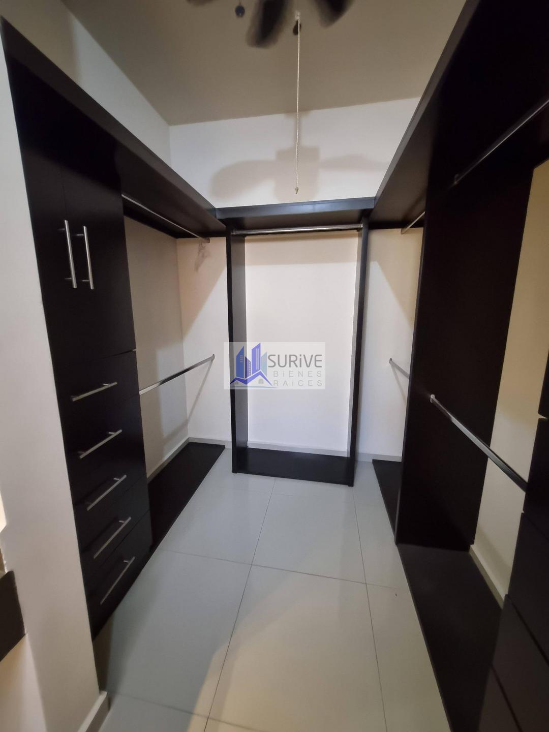 CASA EN VENTA EN PASEO DEL VERGEL