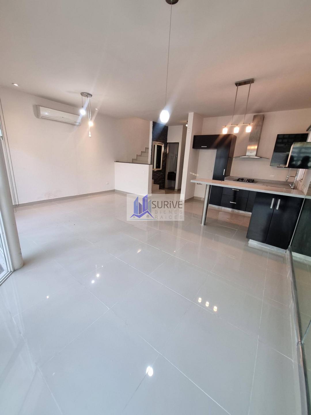 CASA EN VENTA EN PASEO DEL VERGEL