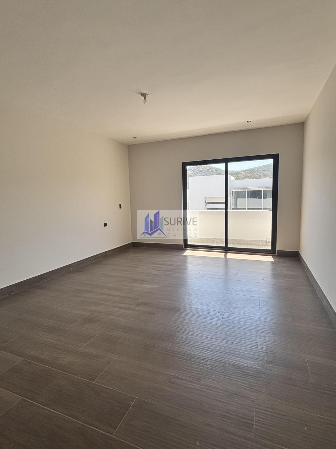 Residencia en venta Carolco