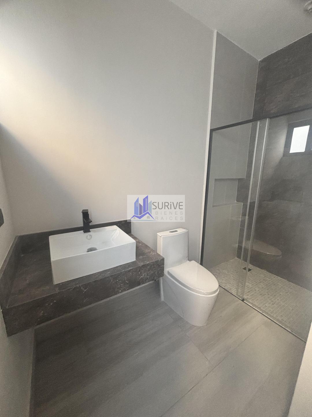 Residencia en venta Carolco