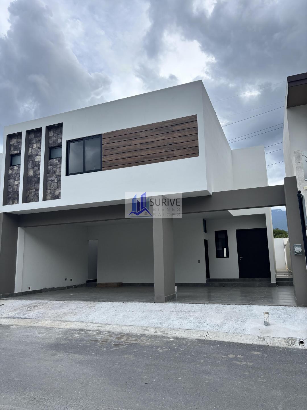 Preventa de casa en Amorada Santiago N.L