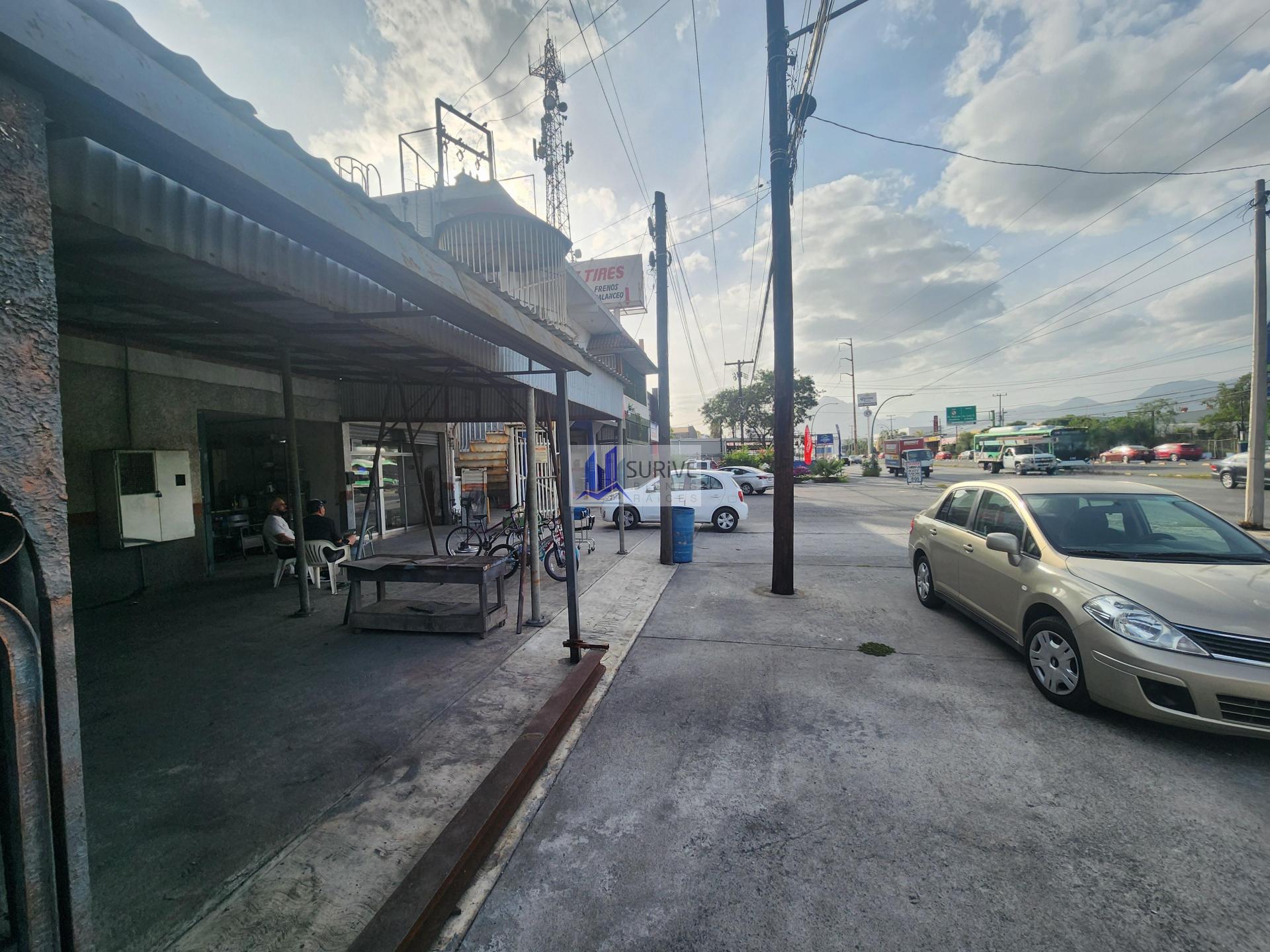 LOCAL COMERCIAL EN RENTA – AV. LINCOLN, MONTERREY