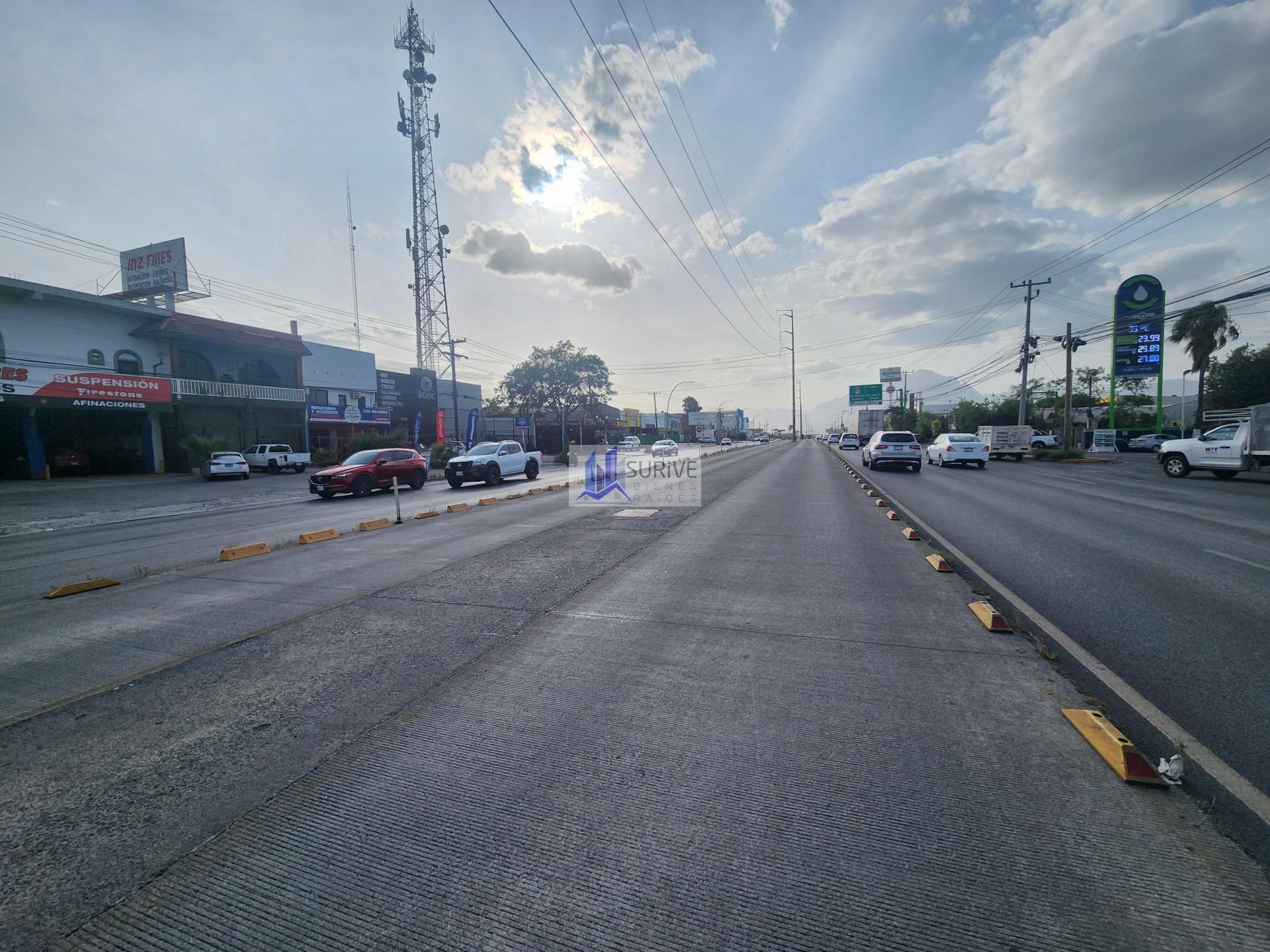 LOCAL COMERCIAL EN RENTA – AV. LINCOLN, MONTERREY