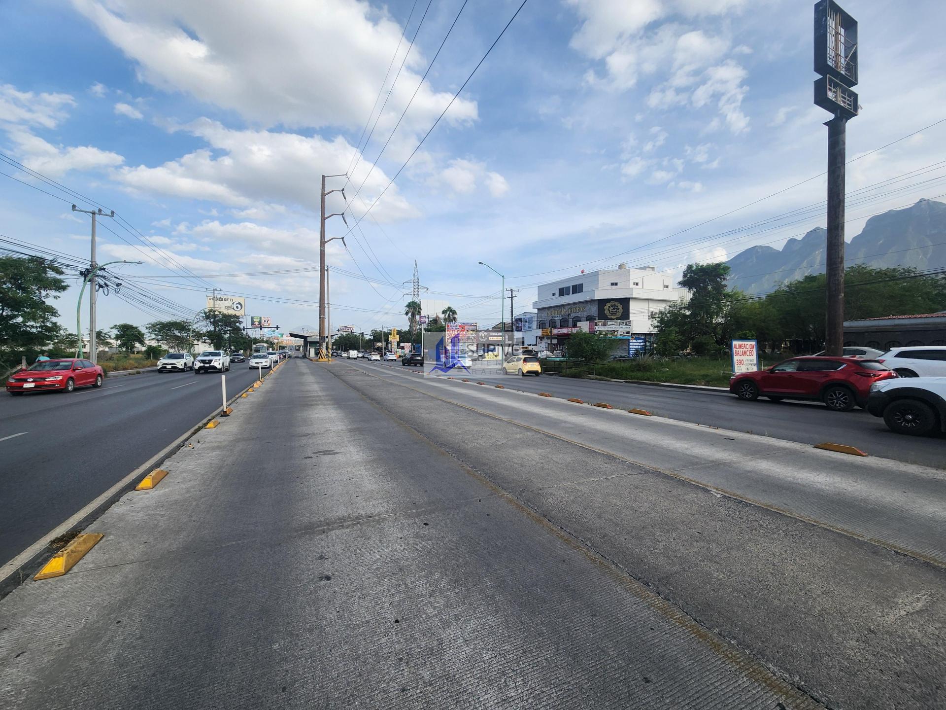 LOCAL COMERCIAL EN RENTA – AV. LINCOLN, MONTERREY