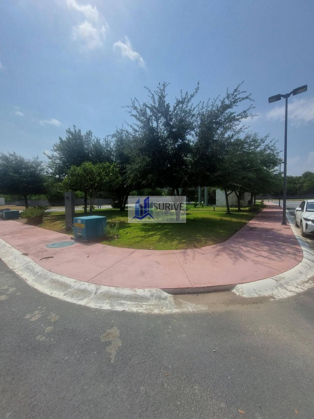 CASA EN VENTA CARRETERA NACIONAL
