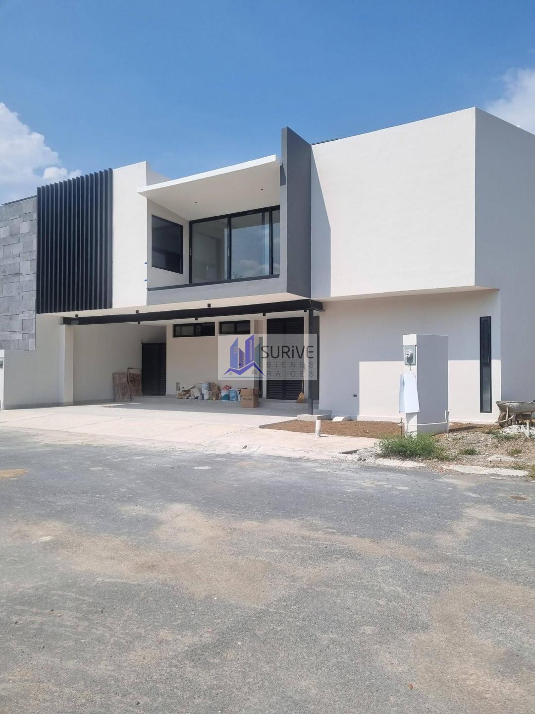 CASA EN VENTA CARRETERA NACIONAL