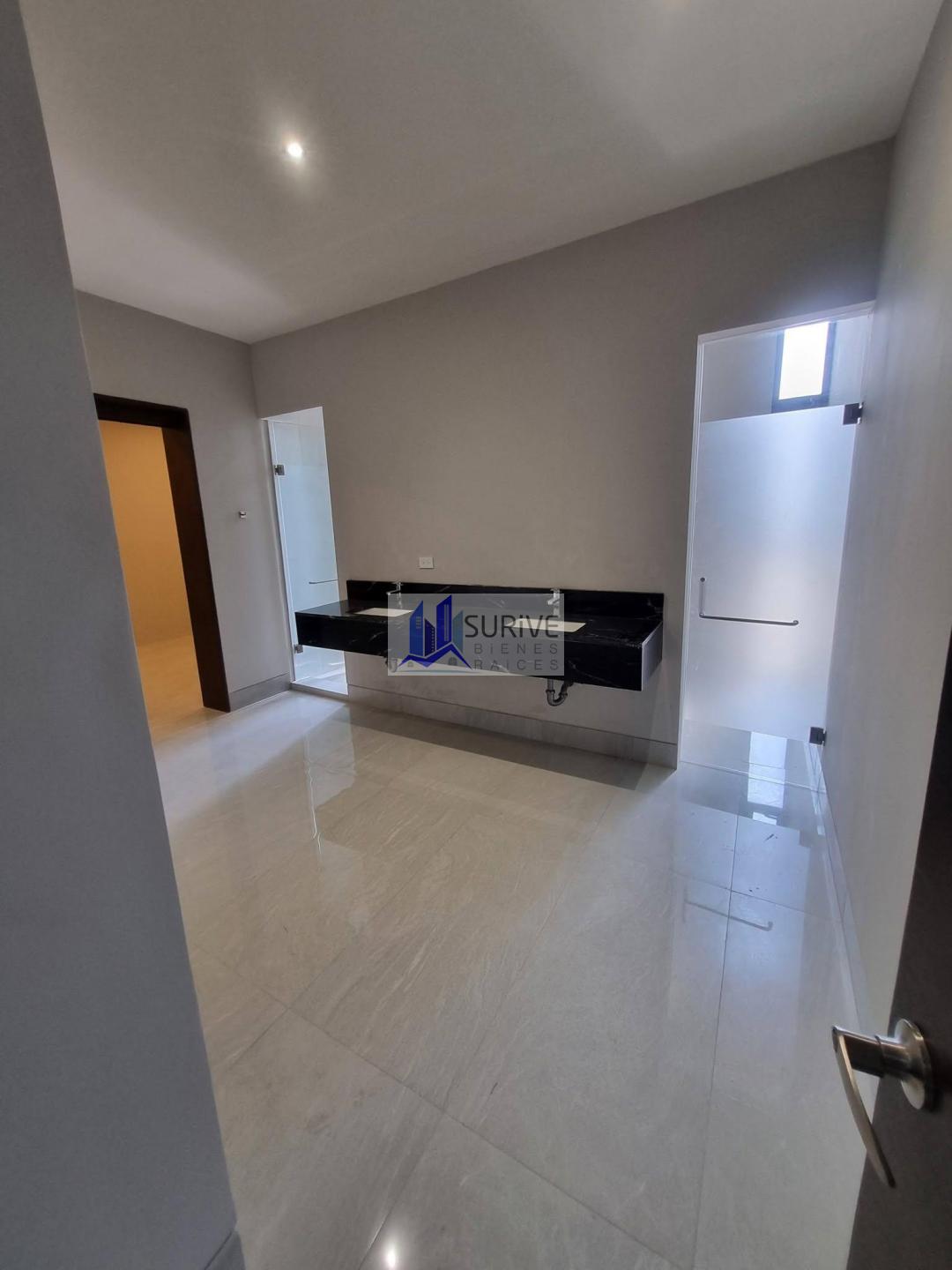 CASA EN VENTA CARRETERA NACIONAL