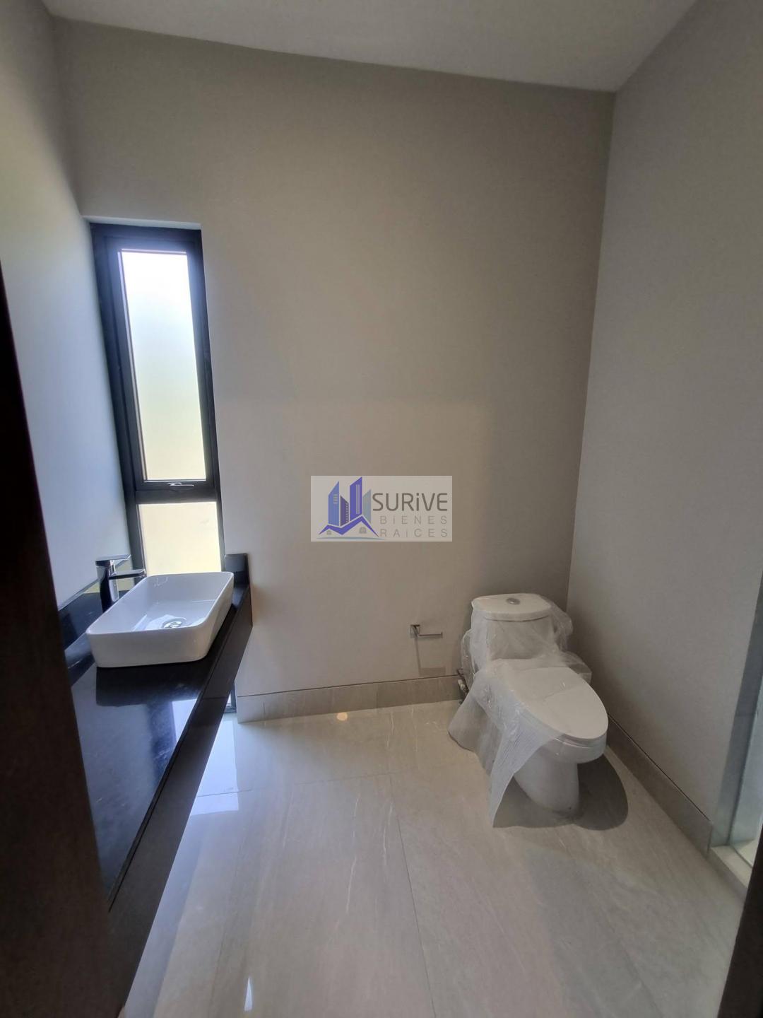 CASA EN VENTA CARRETERA NACIONAL