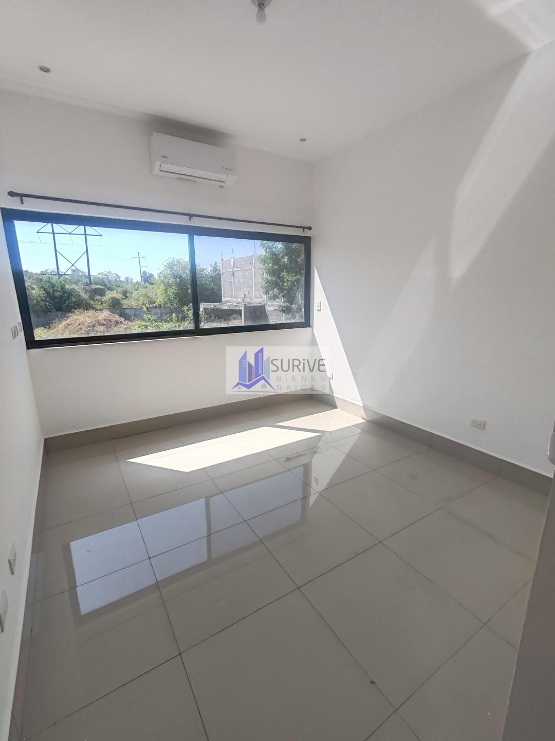 Casa en renta en residencial Dalia