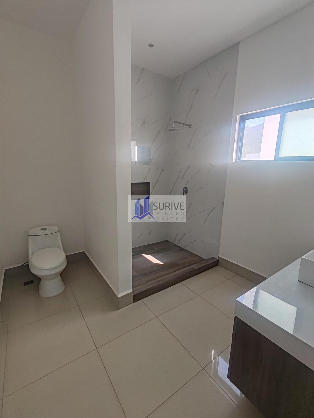 Casa en renta en residencial Dalia