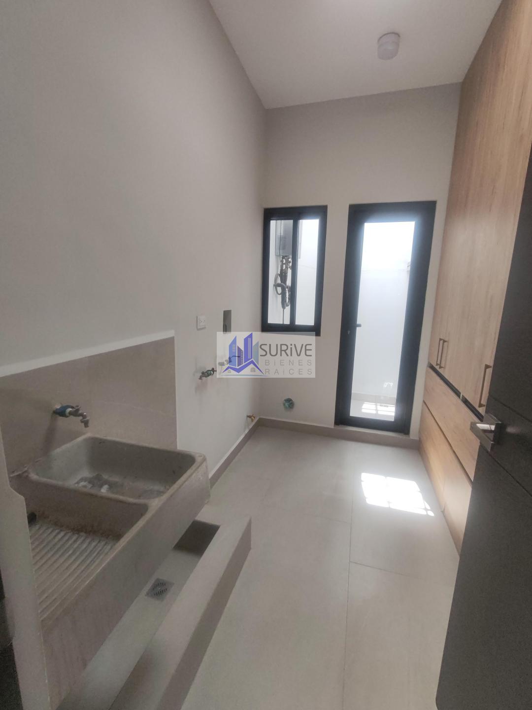CASA EN VENTA CASTAÑOS DEL VERGEL