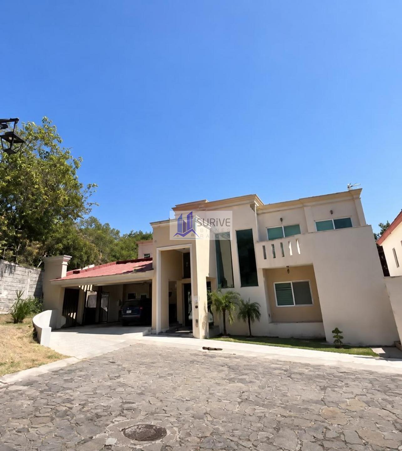 RESIDENCIA EN PUEBLITO DE SANTIAGO