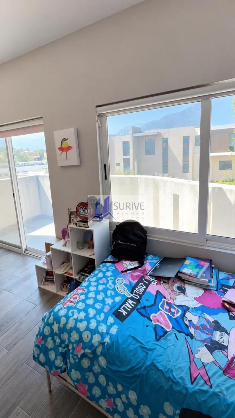 RESIDENCIA EN PUEBLITO DE SANTIAGO