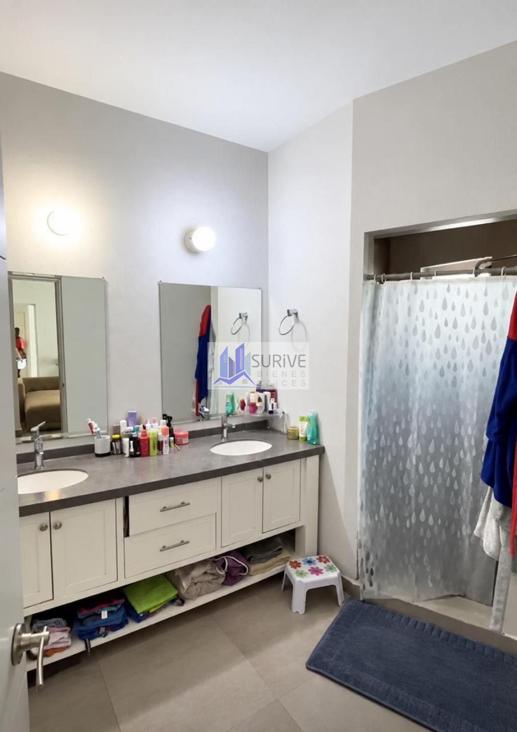 RESIDENCIA EN PUEBLITO DE SANTIAGO