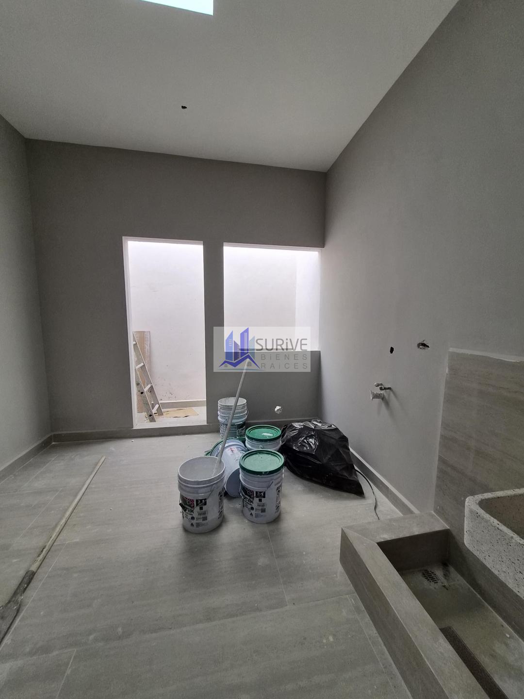 CASA EN VENTA EN CAROLCO