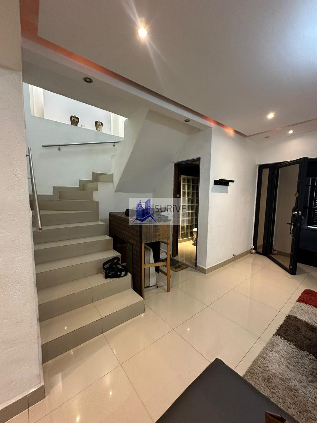 CASA VENTA LOS SAUCES SAN PEDRO GARZA GARCIA CERCA UDEM