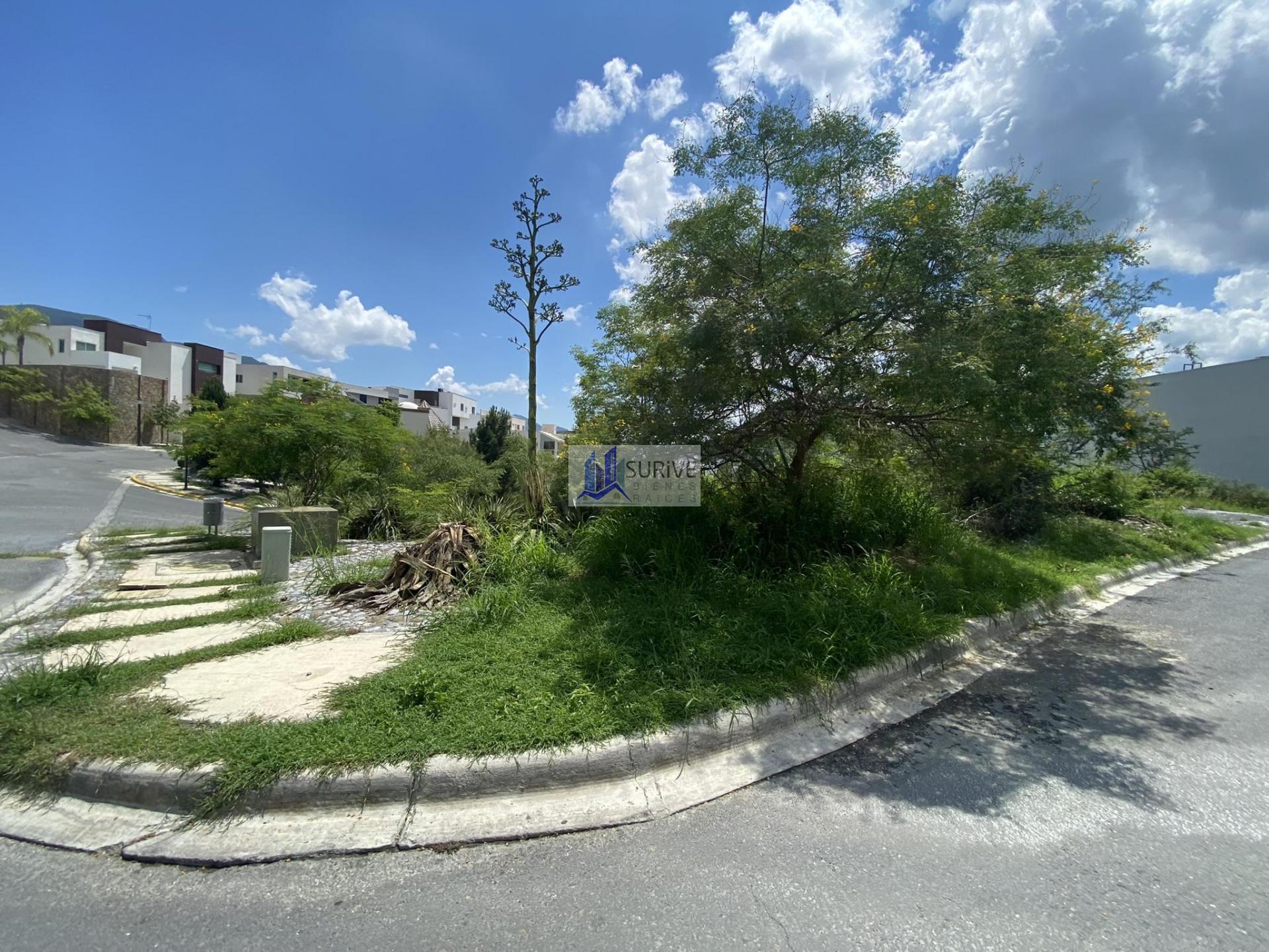 Terreno en venta Valle de Bosquencinos