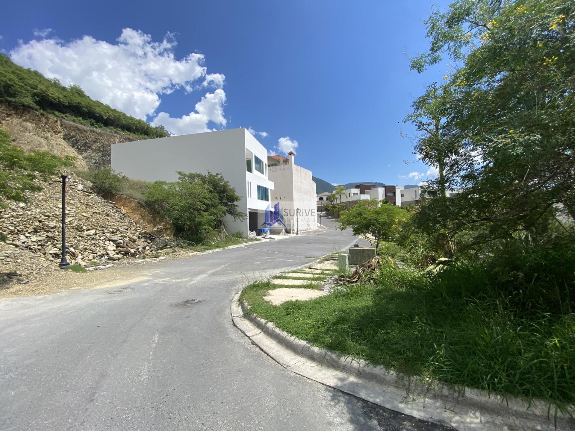 Terreno en venta Valle de Bosquencinos
