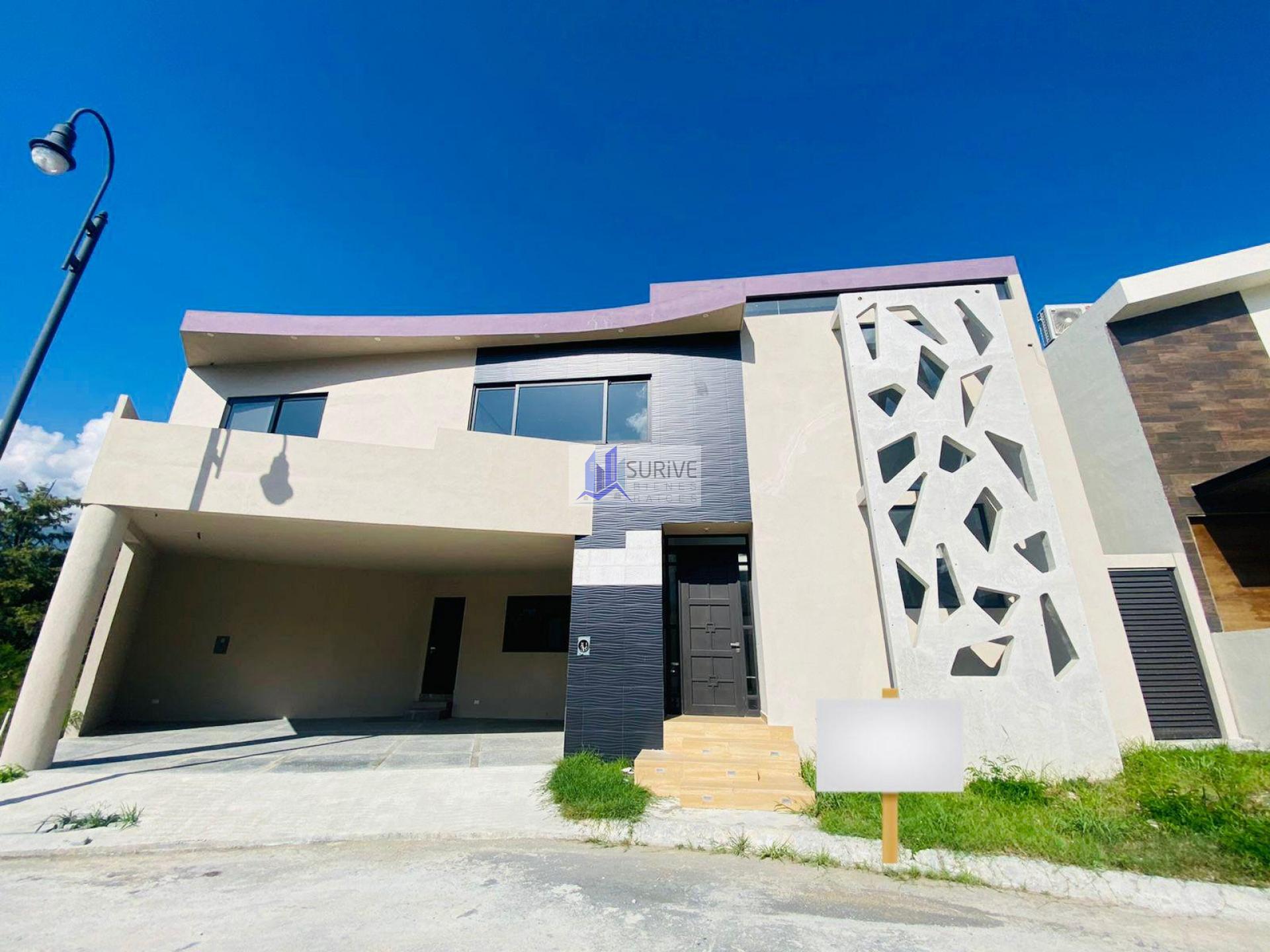 Casa en Venta CEREZOS