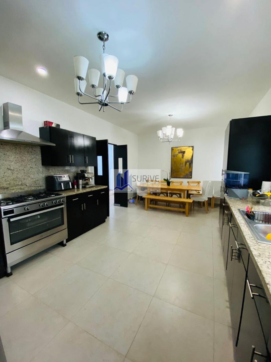 Casa en Venta Pedregal La Silla