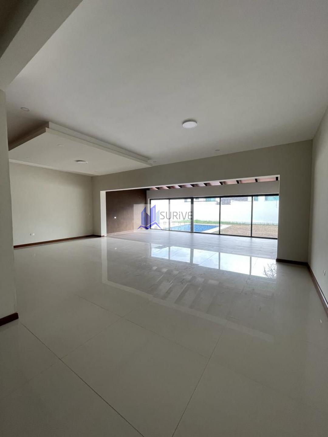 CASA VENTA CARRETERA NACIONAL LA JOYA PRIVADA RESIDENCIAL